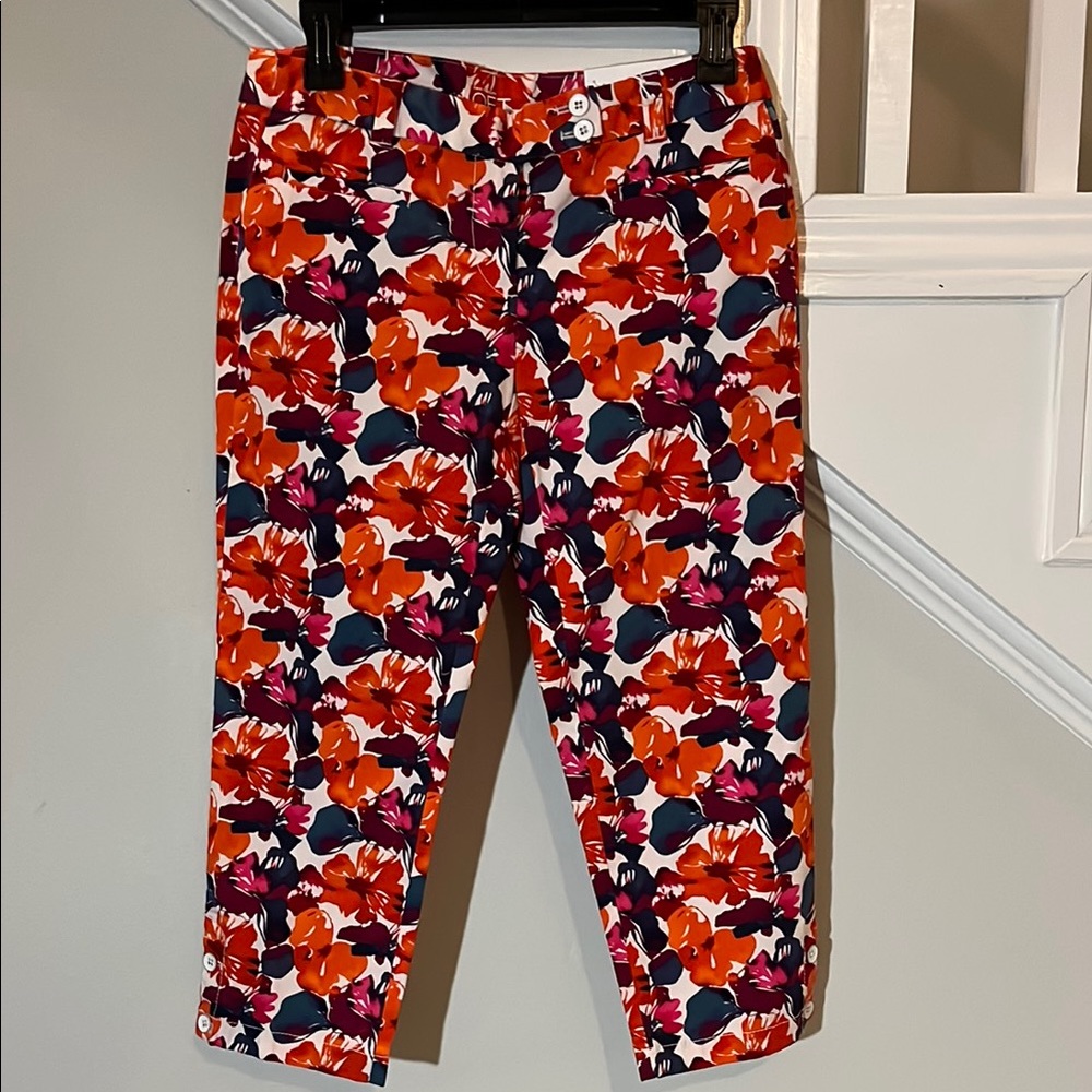 The Loft Bold Floral Patterned‎ Cropped Pants
